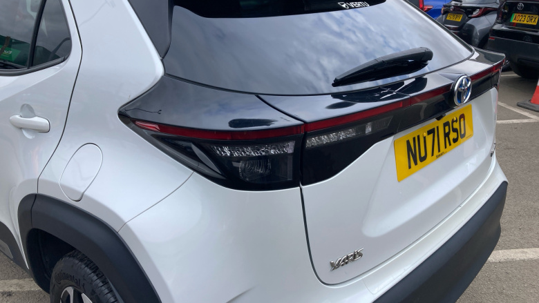 Toyota Yaris Cross 1.5 Hybrid Design 5dr CVT Hybrid Estate